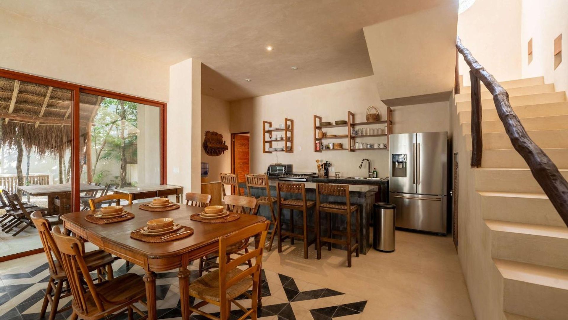 Chic 4br With Private Pool In Holistika Villa *