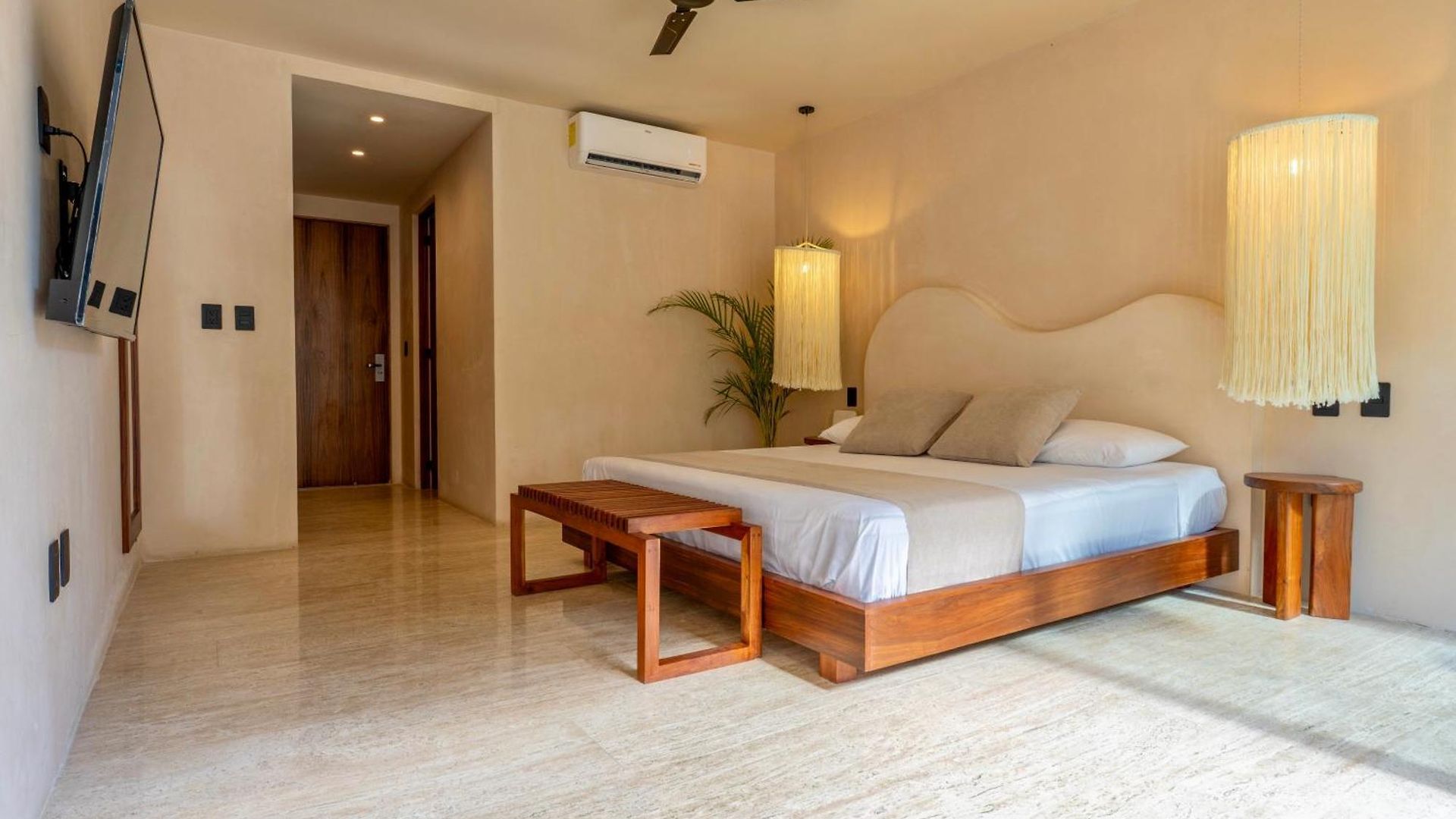 Loch Collection Aparthotel 2*