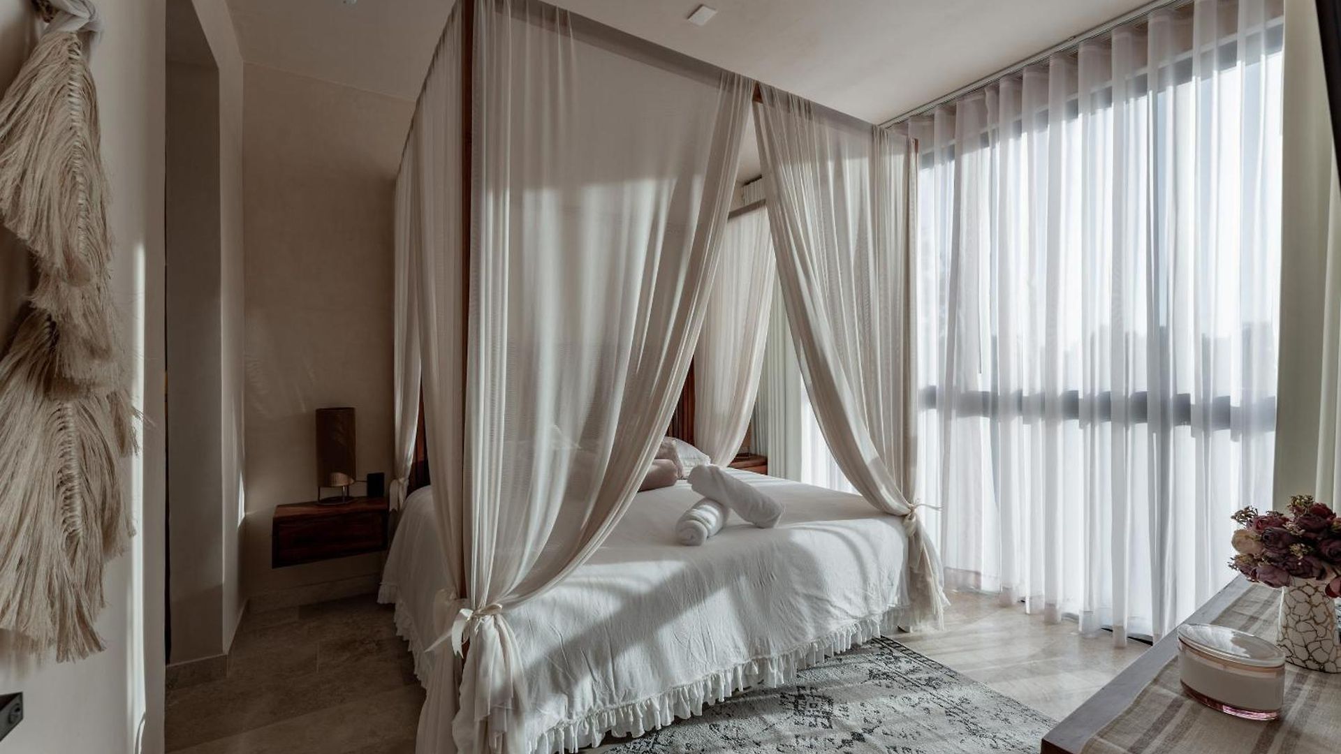 Apartahotel Oniric 4*
