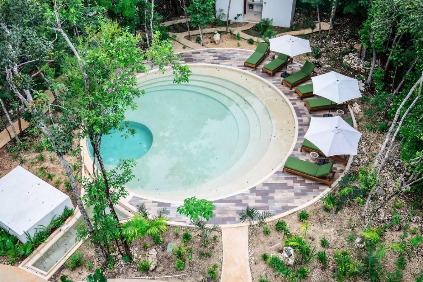Holiday home Stylish 1bd Retreat With Swim-up Pool *