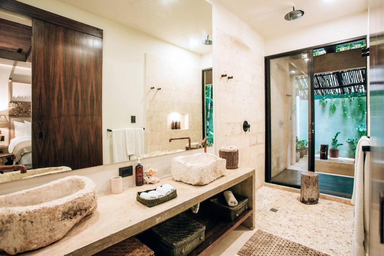 Jungle Sanctuary Wellness Retreat W Pool Bar Holiday home *
