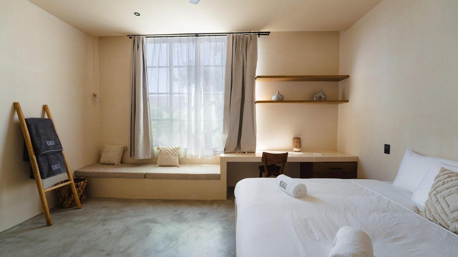 Stylish 3-bedroom With Private Pool Villa