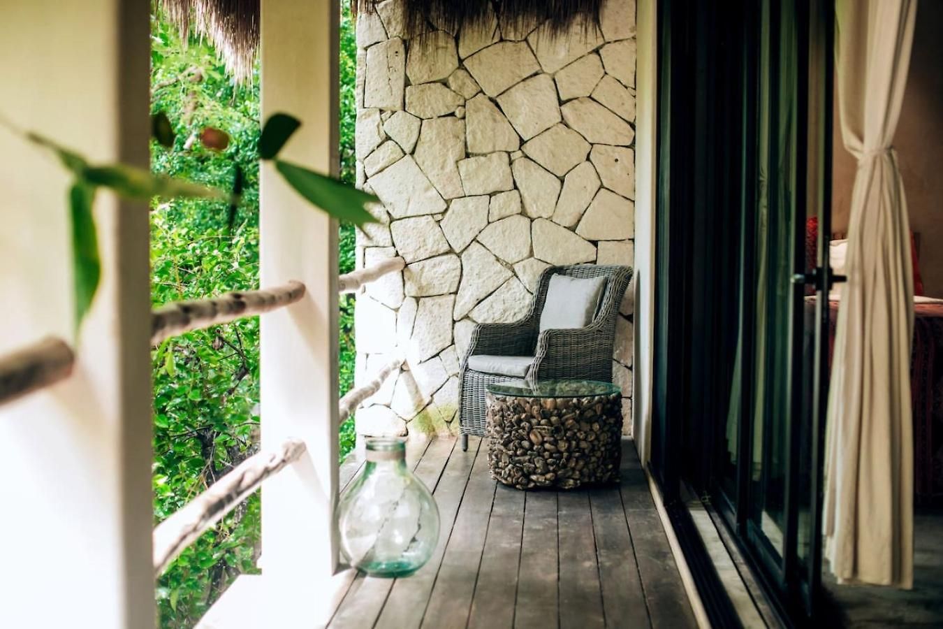 Jungle Sanctuary Wellness Retreat W Pool Bar *