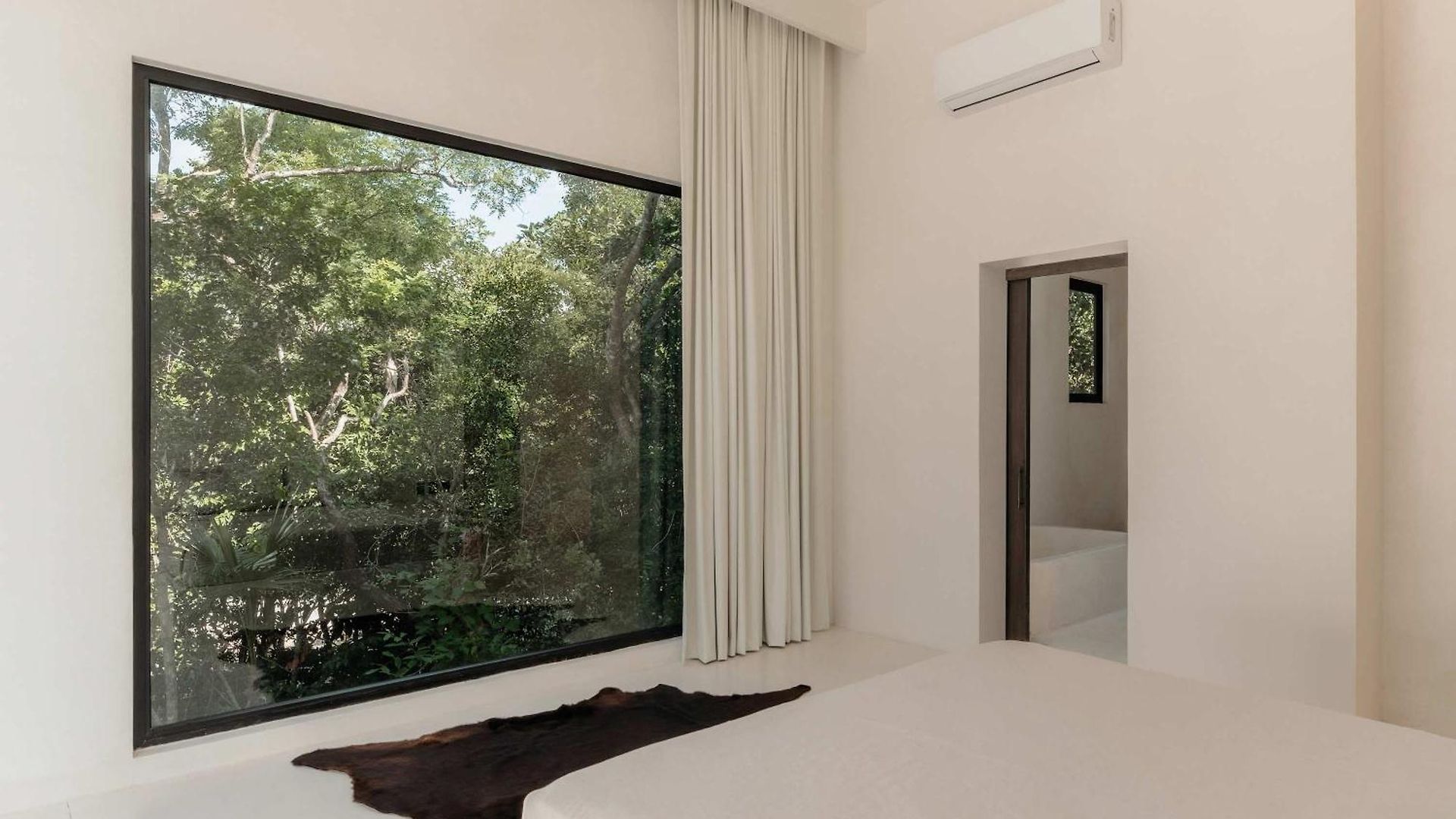 Villa 4 Bedroom With Rooftop Pool Aldea Zama