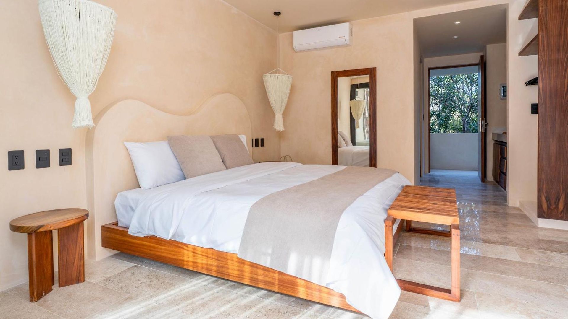 Loch Collection Tulum