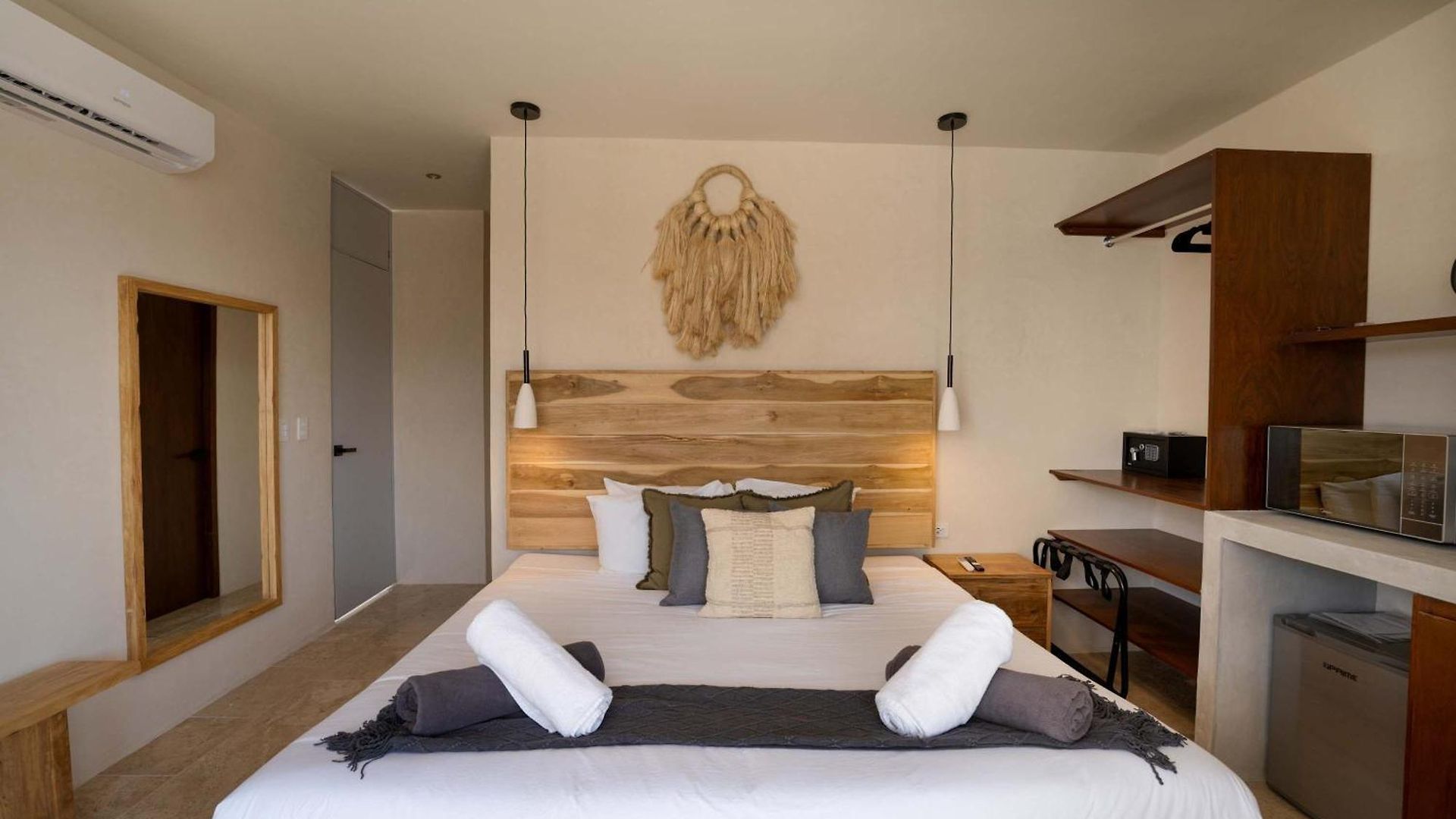 Seremonia 3br With Private Pool & Jacuzzi Villa *