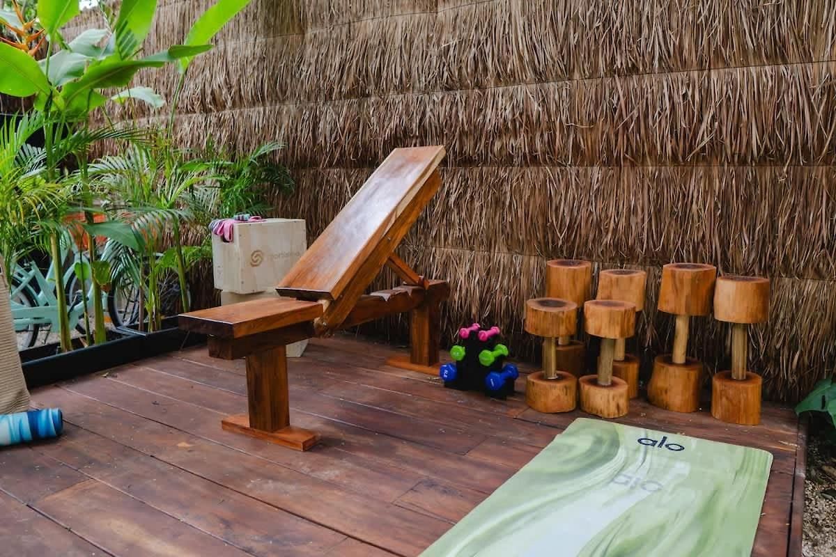 Luxury 5 Bedroom Pool Tiki Bar & Outdoor Gym * Tulum