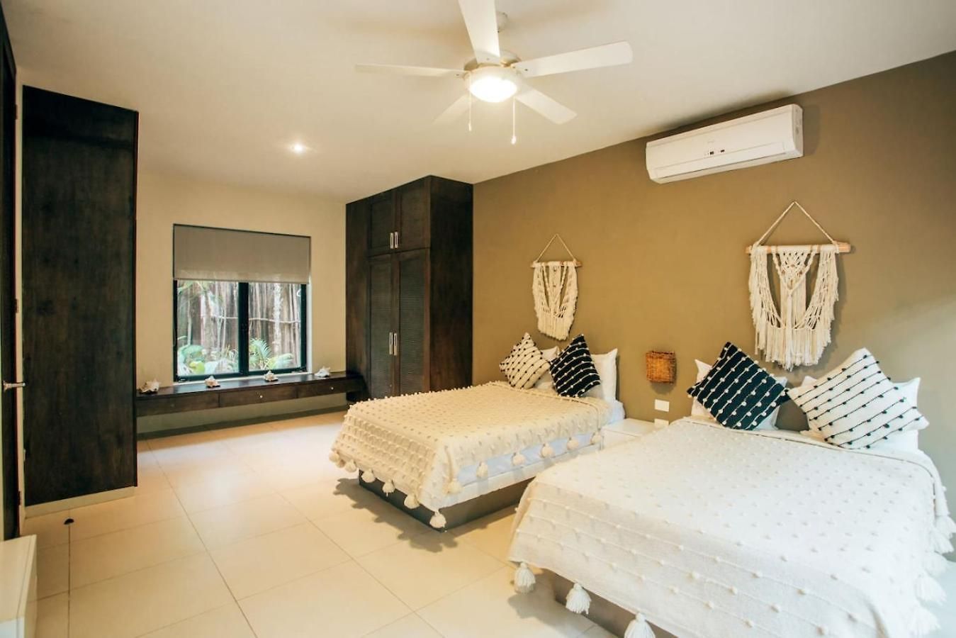 Holiday home Jungle Sanctuary Wellness Retreat W Pool Bar