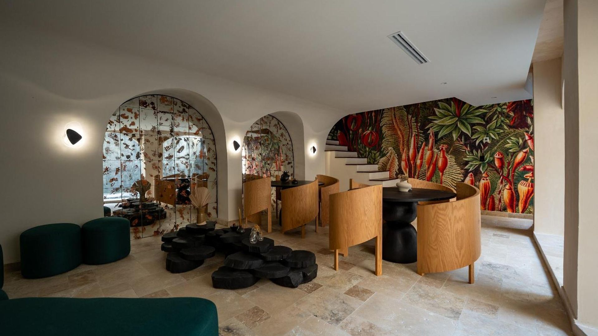 Oniric Apartahotel 4*