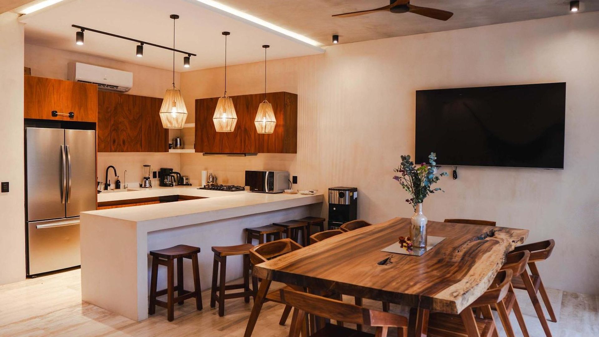 Luxury 5 Bedroom Pool Tiki Bar & Outdoor Gym * Tulum