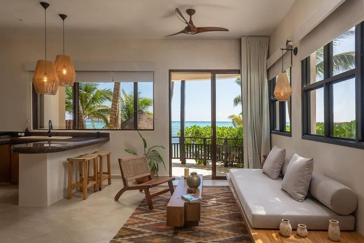 Holiday home 9br Mantaray Soliman Bay Beachfront *