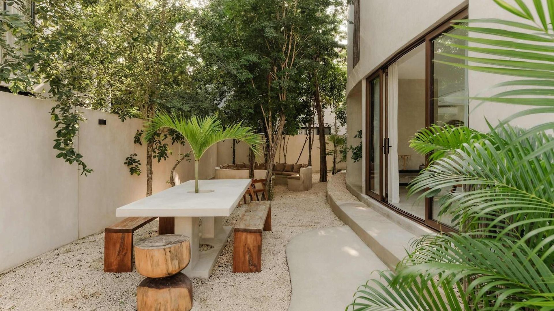 Jungle For 16 - Dual Pools & Fire Pit Holiday home