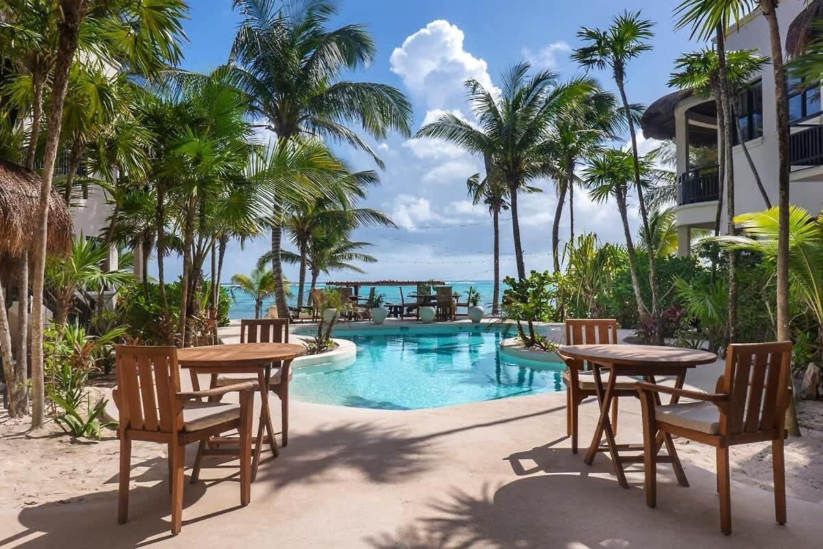 Holiday home 9br Mantaray Soliman Bay Beachfront *