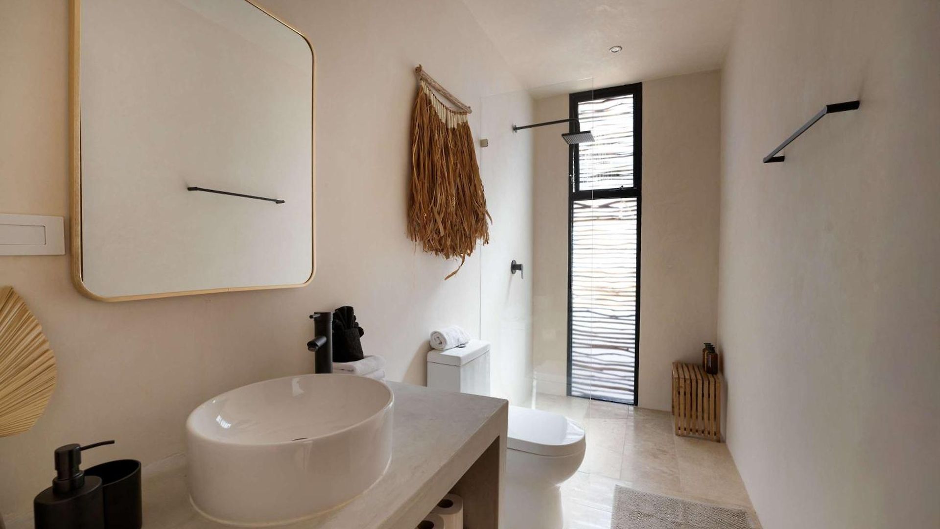 Seremonia 6br Multi-villa Combo With Pool & Jacuzzi Villa