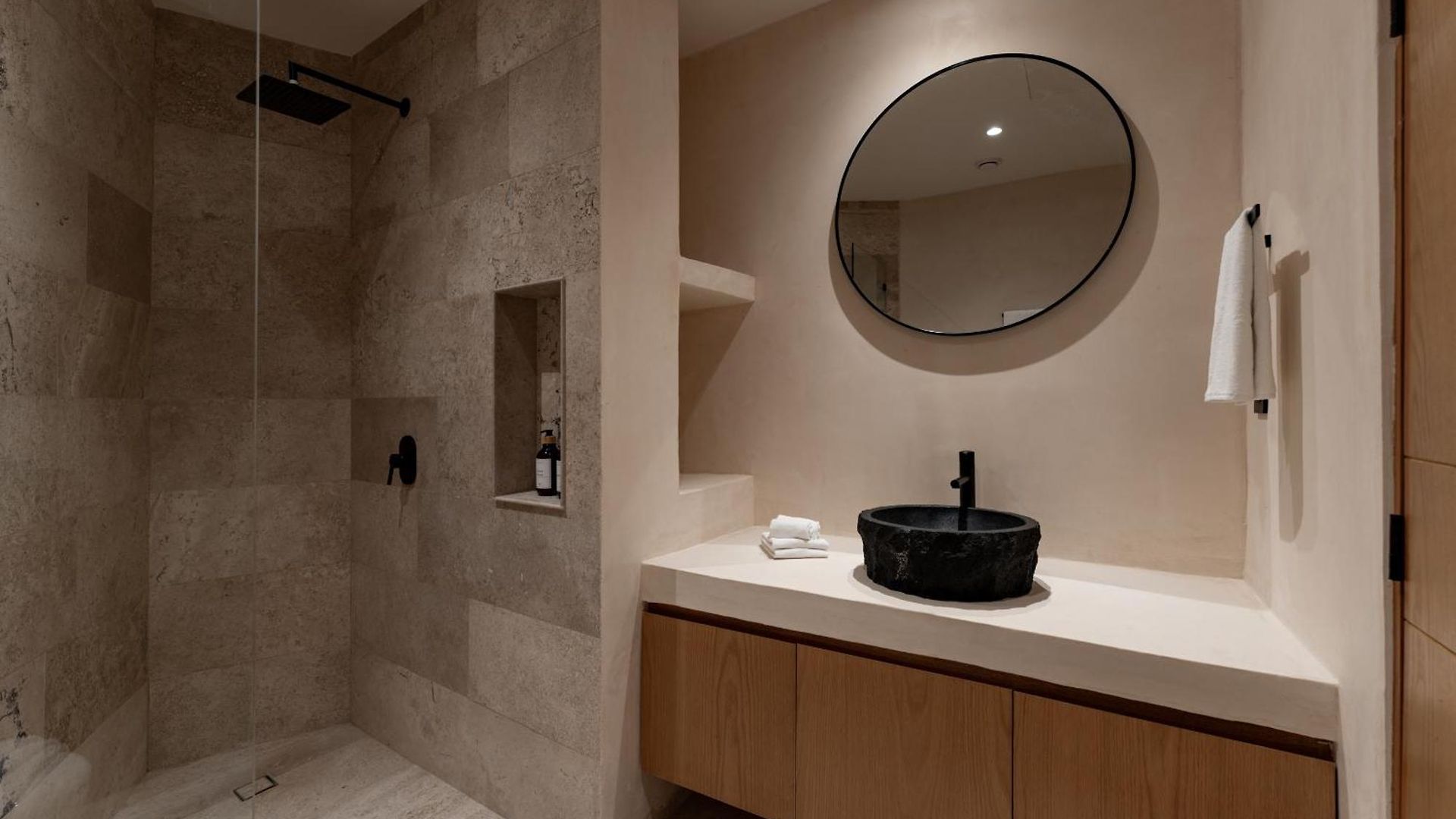 Oniric Apartahotel 4*