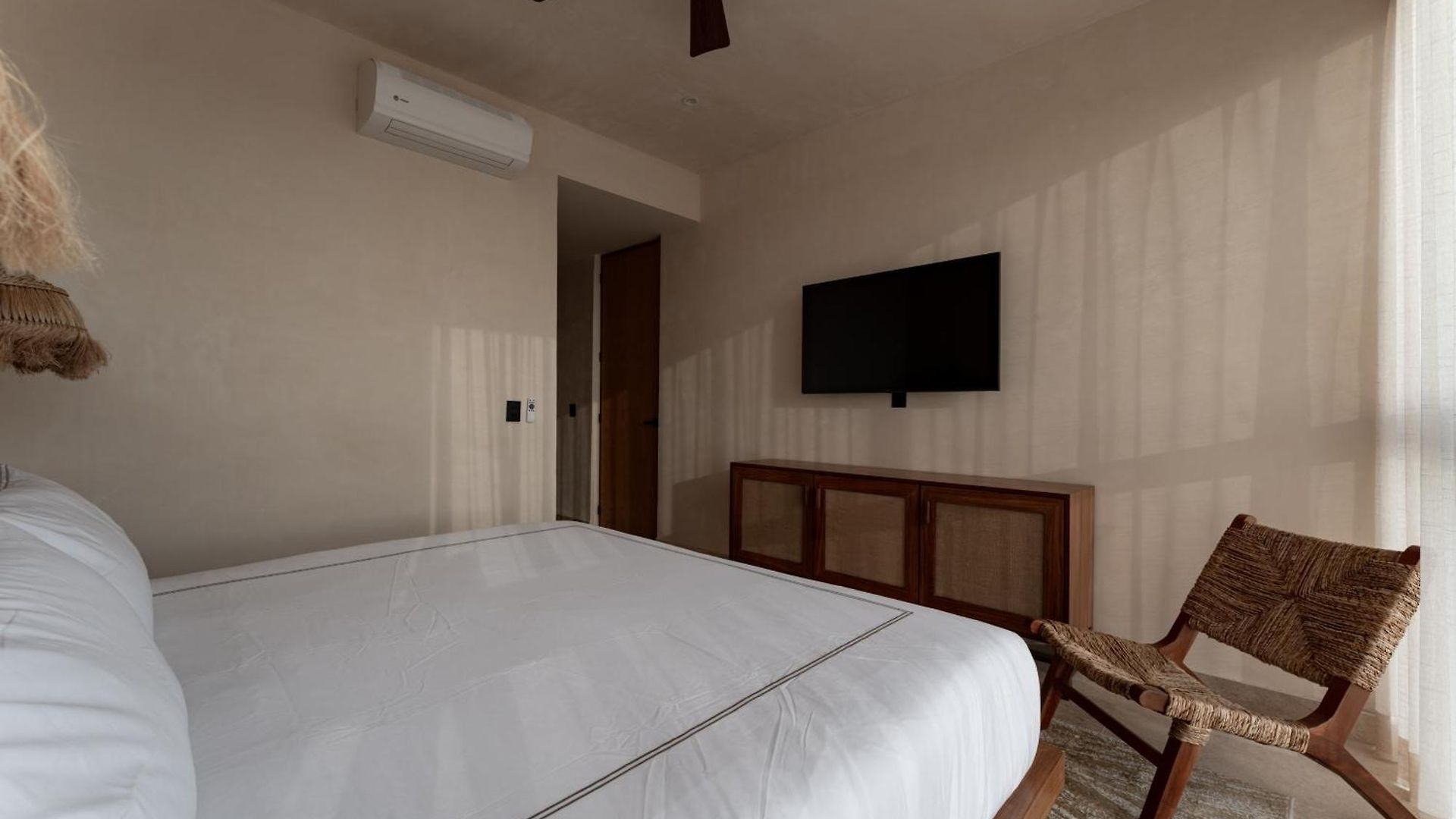 Apartahotel Oniric 4*