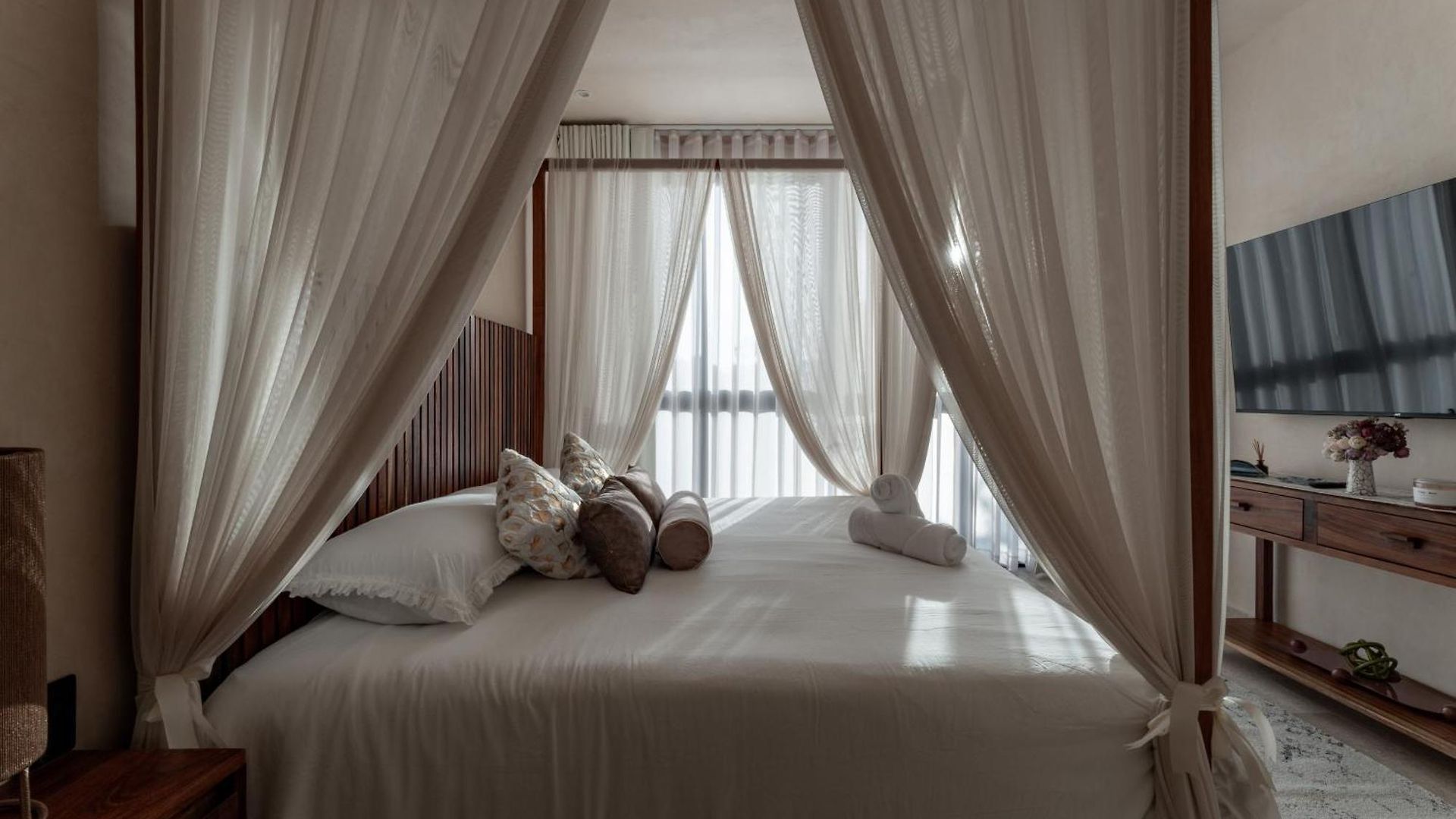 Oniric Apartahotel