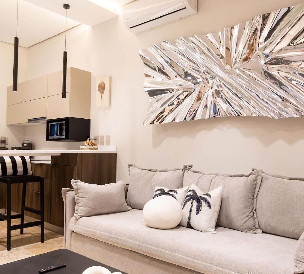 Art House - Filtered Water & 2 Free Clubs Zone * Tulum