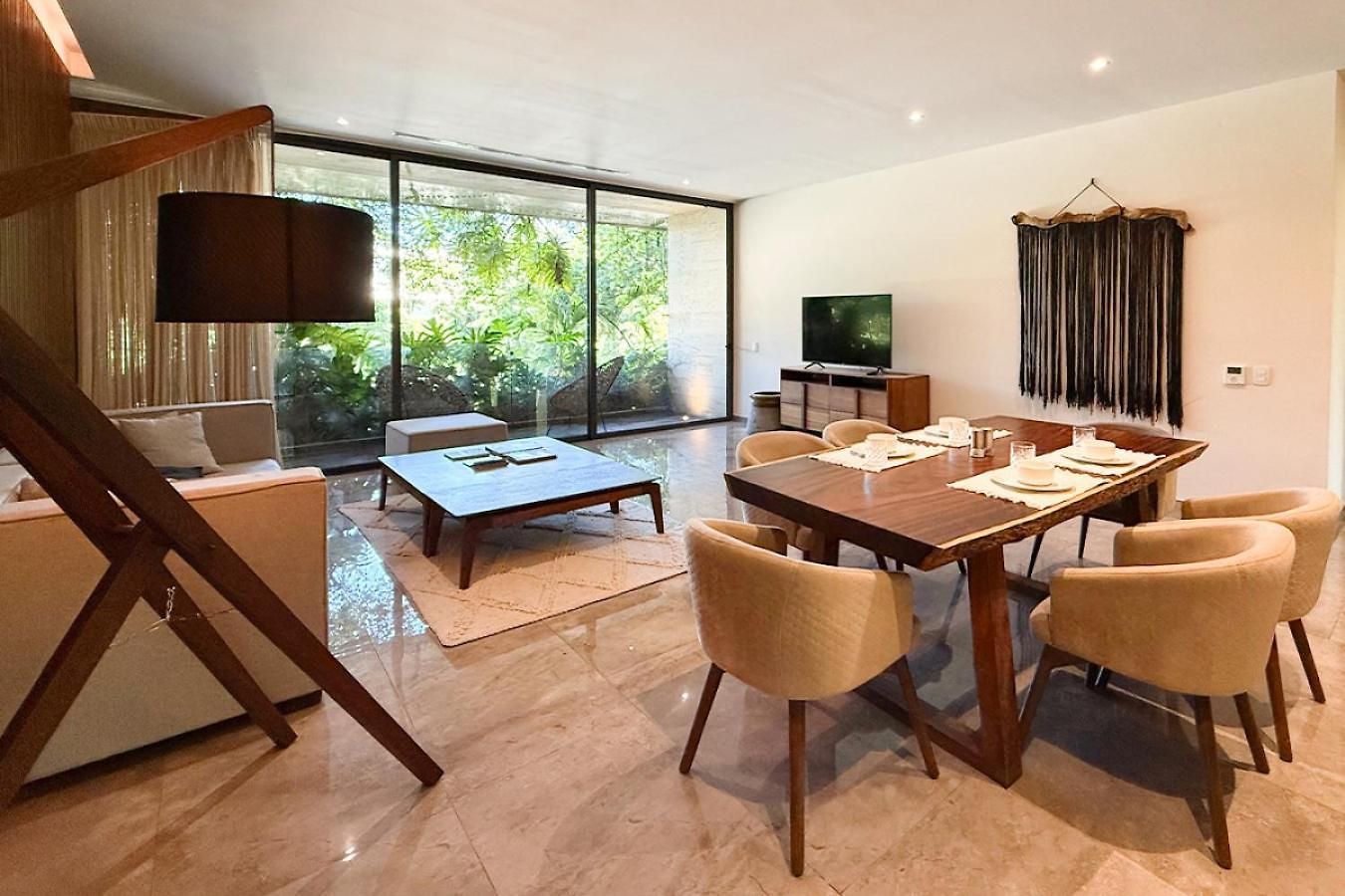 Resort-style 2-bedroom | Balcony, Pool, Gym & At Mistiq