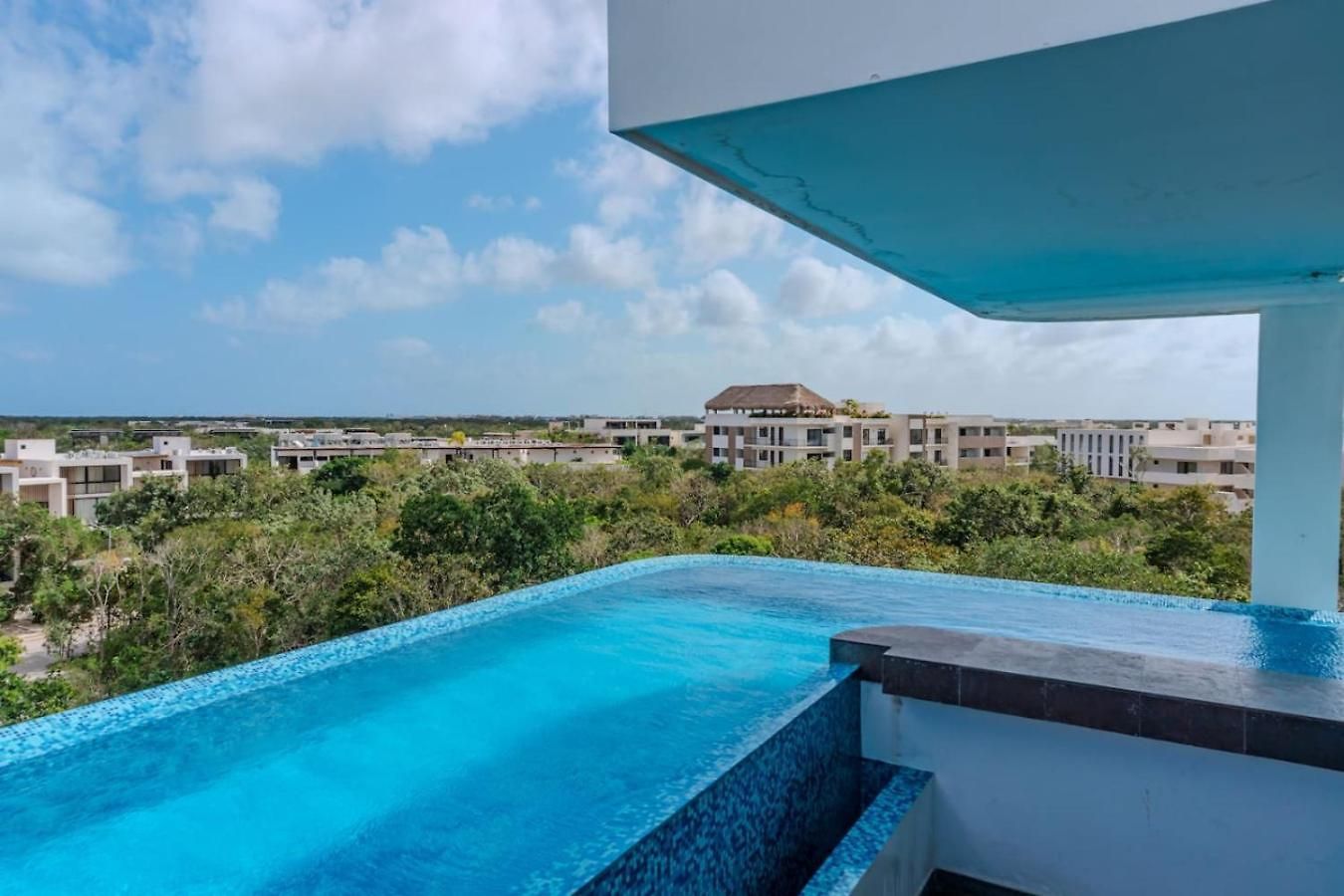 Apartment 2 Bdr Penthouse, Private Pool, Rooftop And Gym Tulum