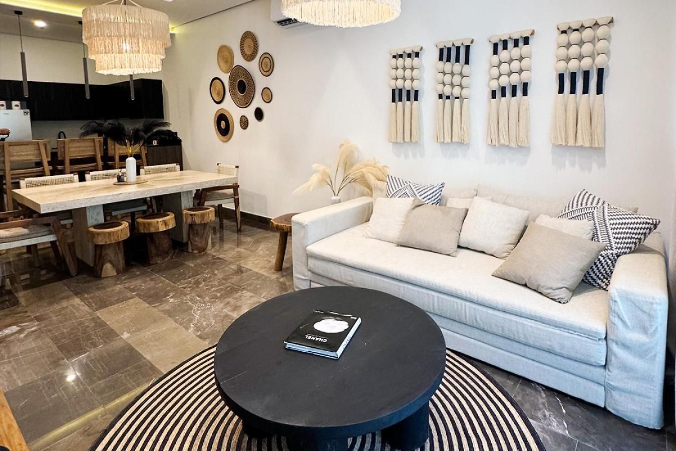 New 2bdr Unit Step Away From Caribbean Beaches