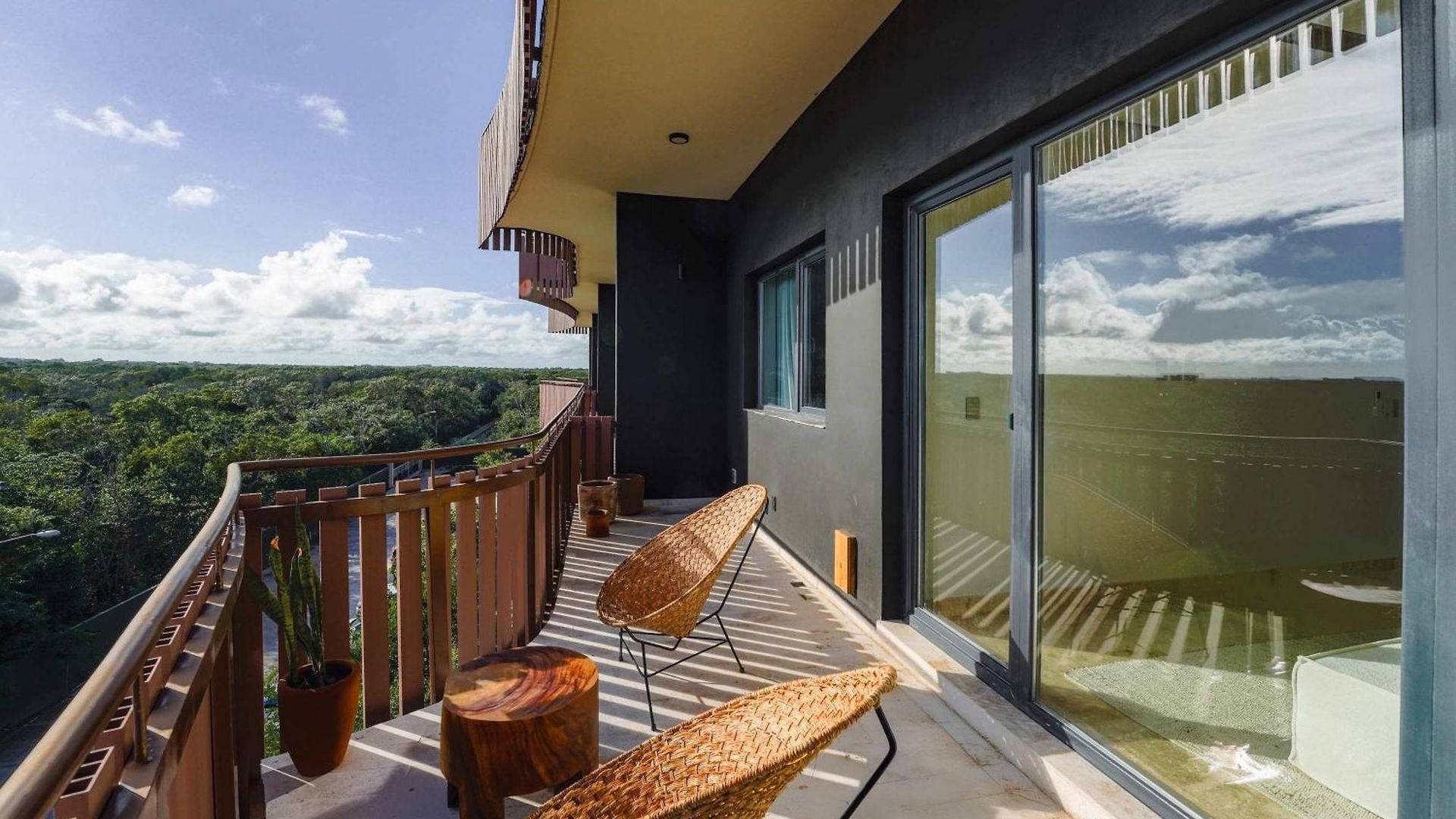 Amira Luxury 3br Ph With Rooftop Pool & Shared Gym Apartment Tulum