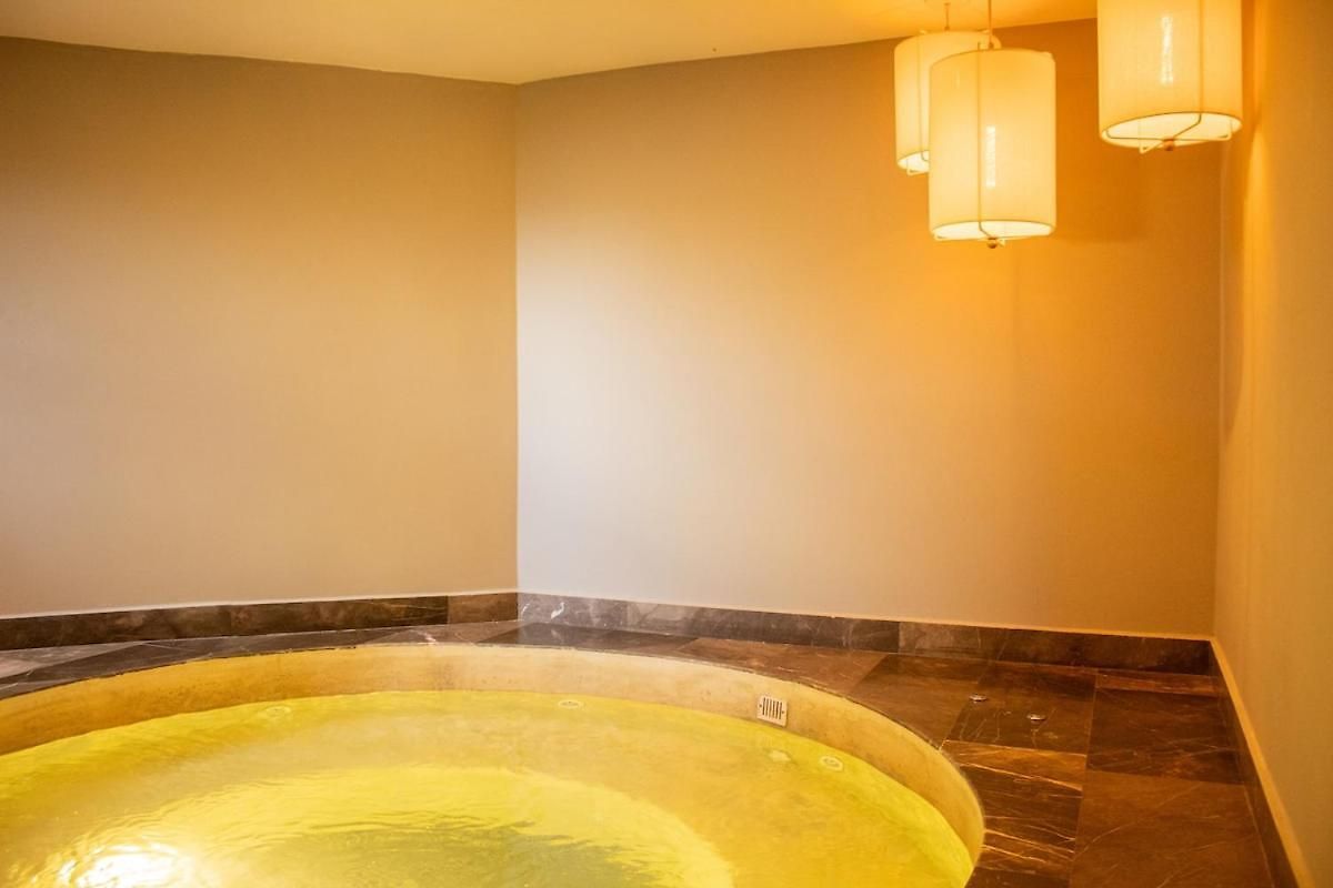 Apartment Chic 1br Private Balcony,sauna, Gym Y Wifi *
