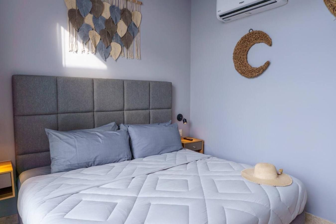 Apartment 2 Bdr Penthouse, Private Pool, Rooftop And Gym *