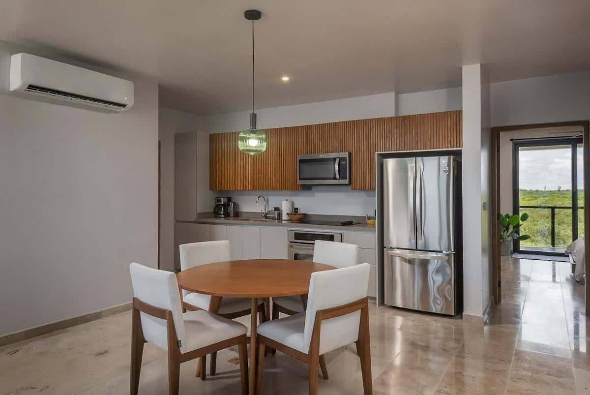 Beachfront 2br Condo, Private Pool & Tankah Bay