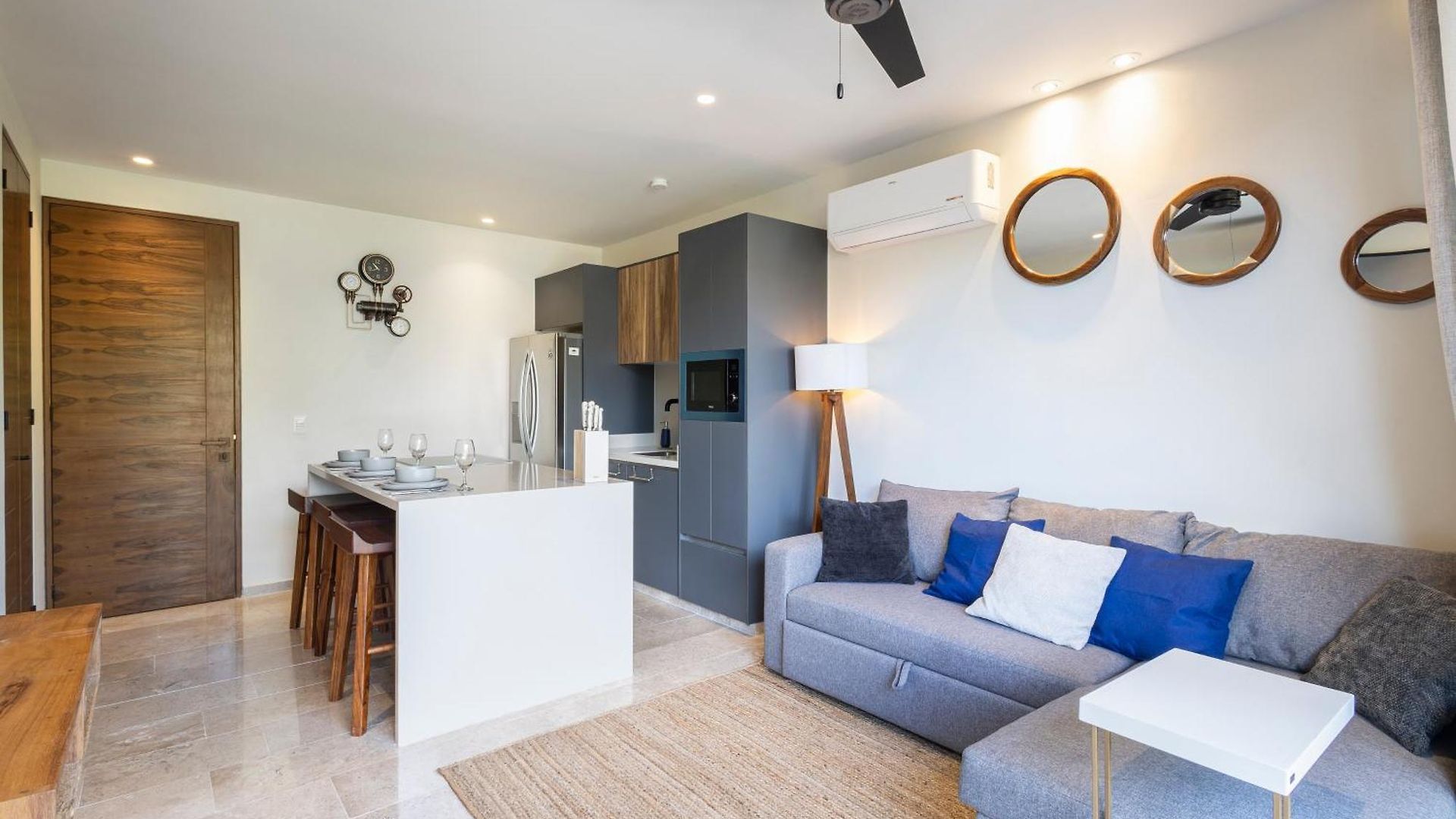 Apartment Penthouse 2br In With Private Rooftop And Pool *