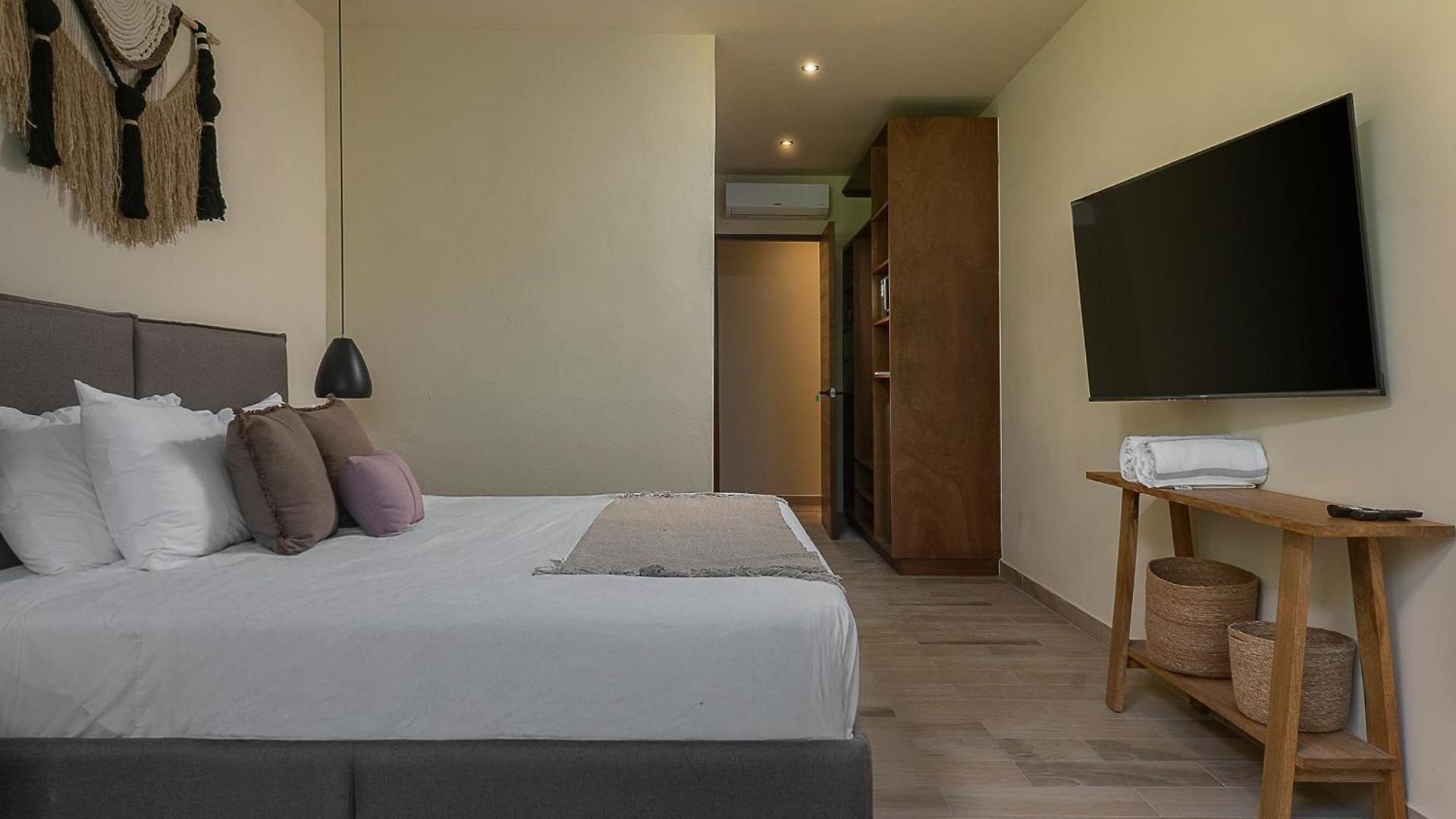 Private Pool Paradise In Aldea Zama 2br *