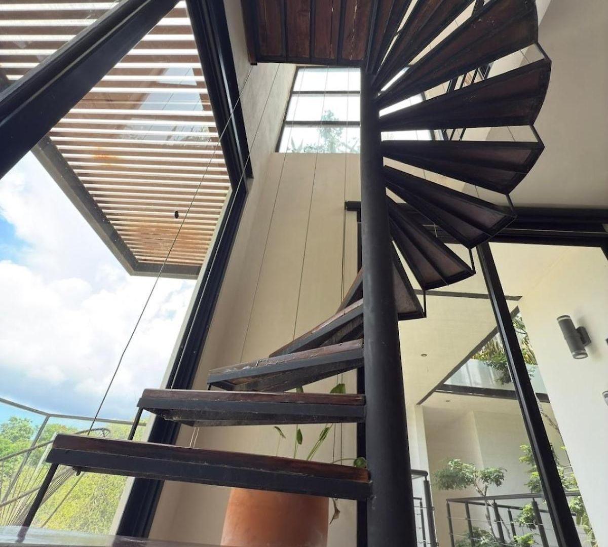 Apartment Nature-inspired 3br Penthouse With Private Pool