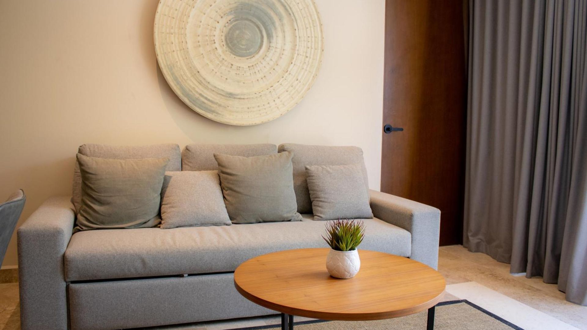 Peregrina 202a 2br Luxury Apartment *