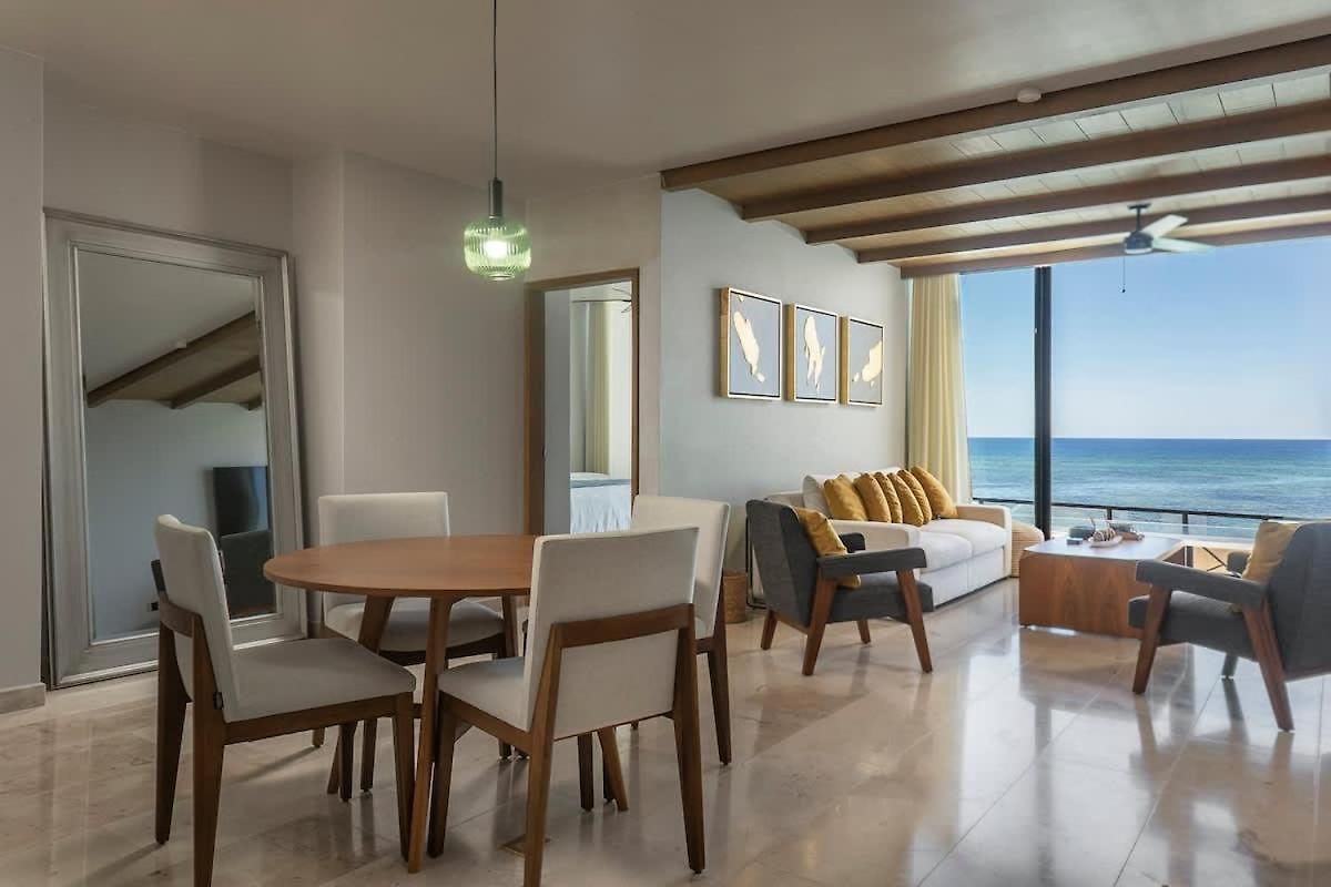 Apartment Beachfront 2br Condo, Private Pool & Tankah Bay Tulum