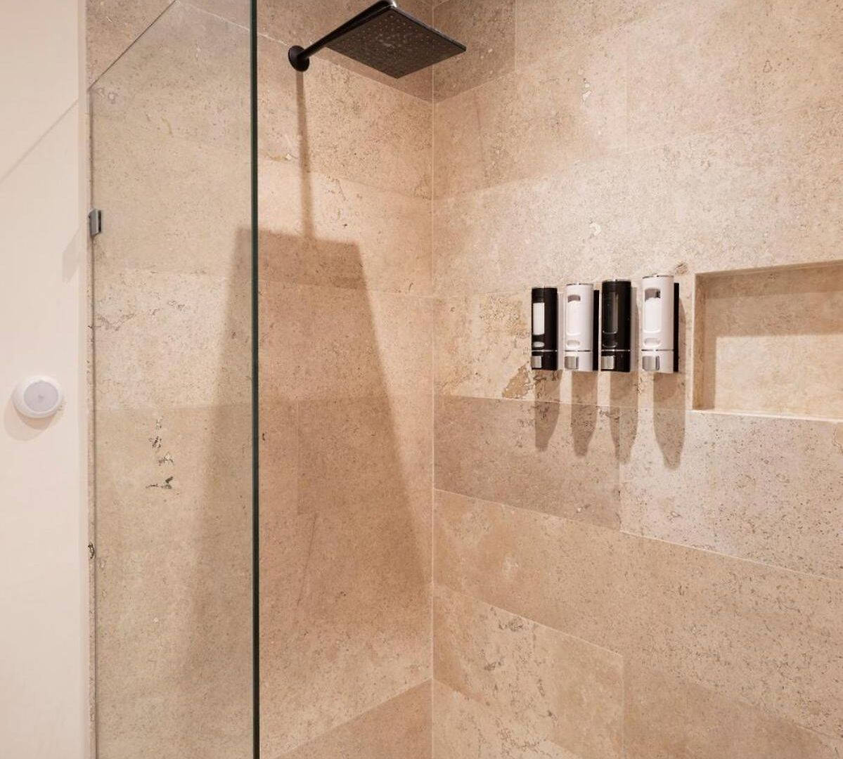 Penthouse 2br In With Private Rooftop And Pool Apartment