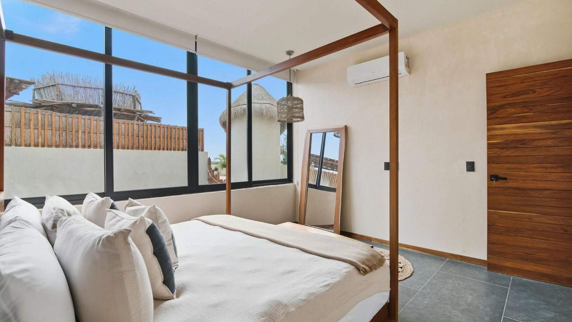Penthouse With Rooftop Plunge Pool - Distant Ocean Apartment Tulum
