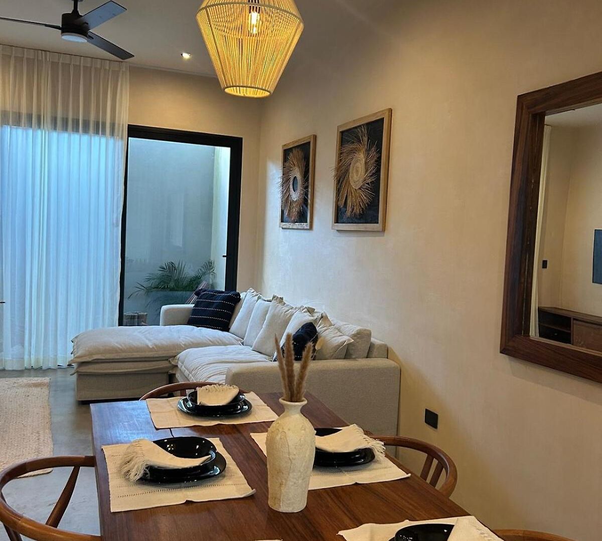 Exclusive Close To Apartment