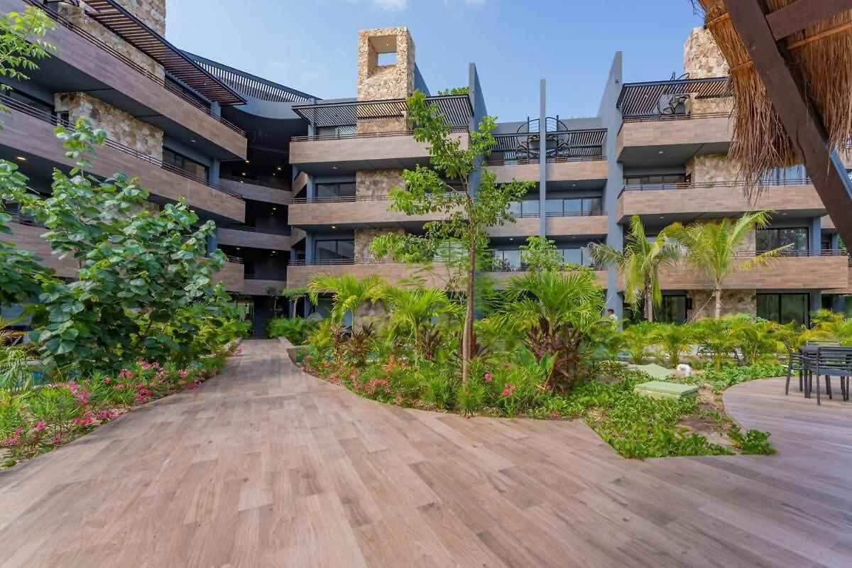 Apartment Paramar Black, Style In Zama