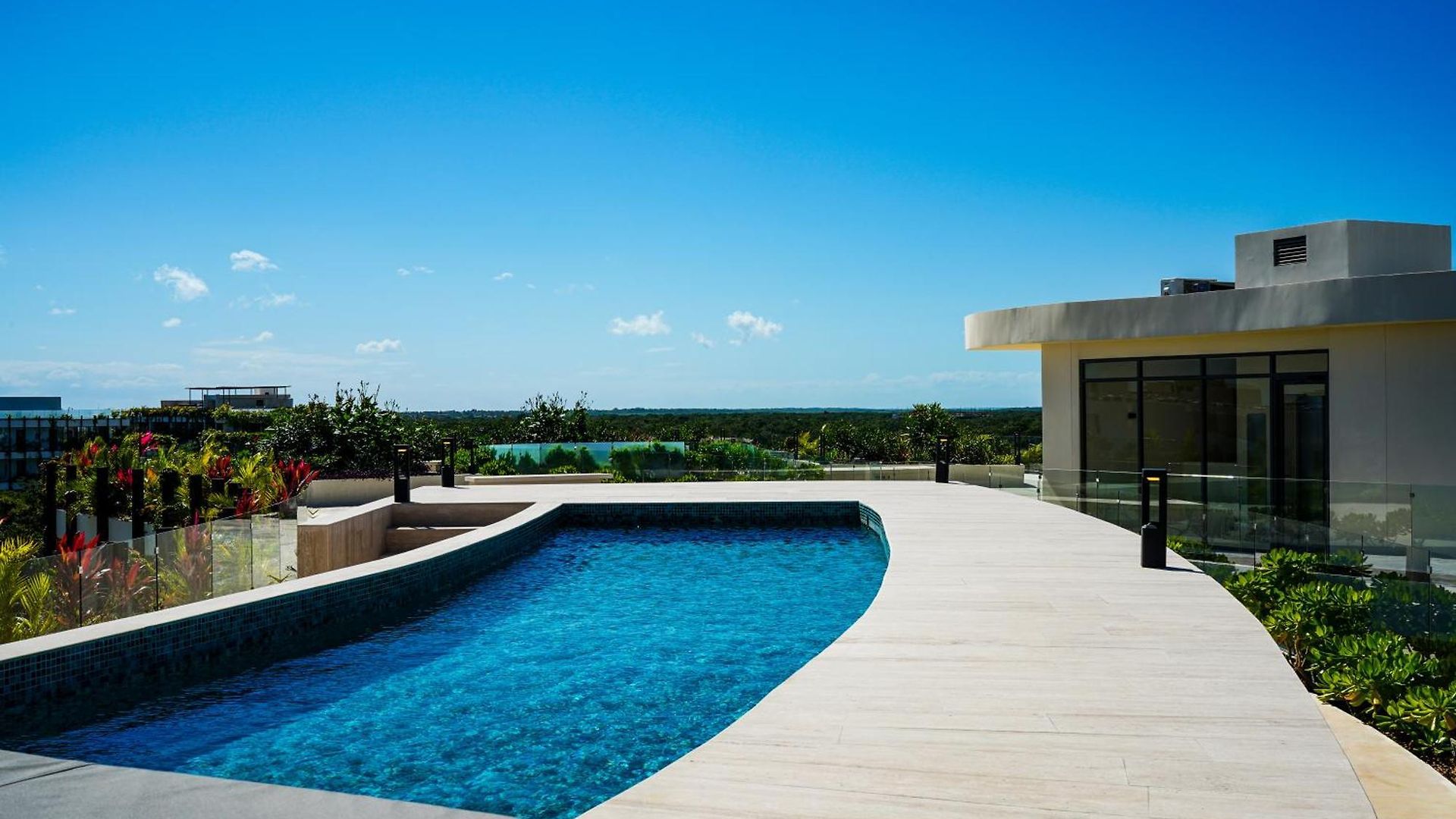 Oasis Jungle Views, 4 Pools & Near *
