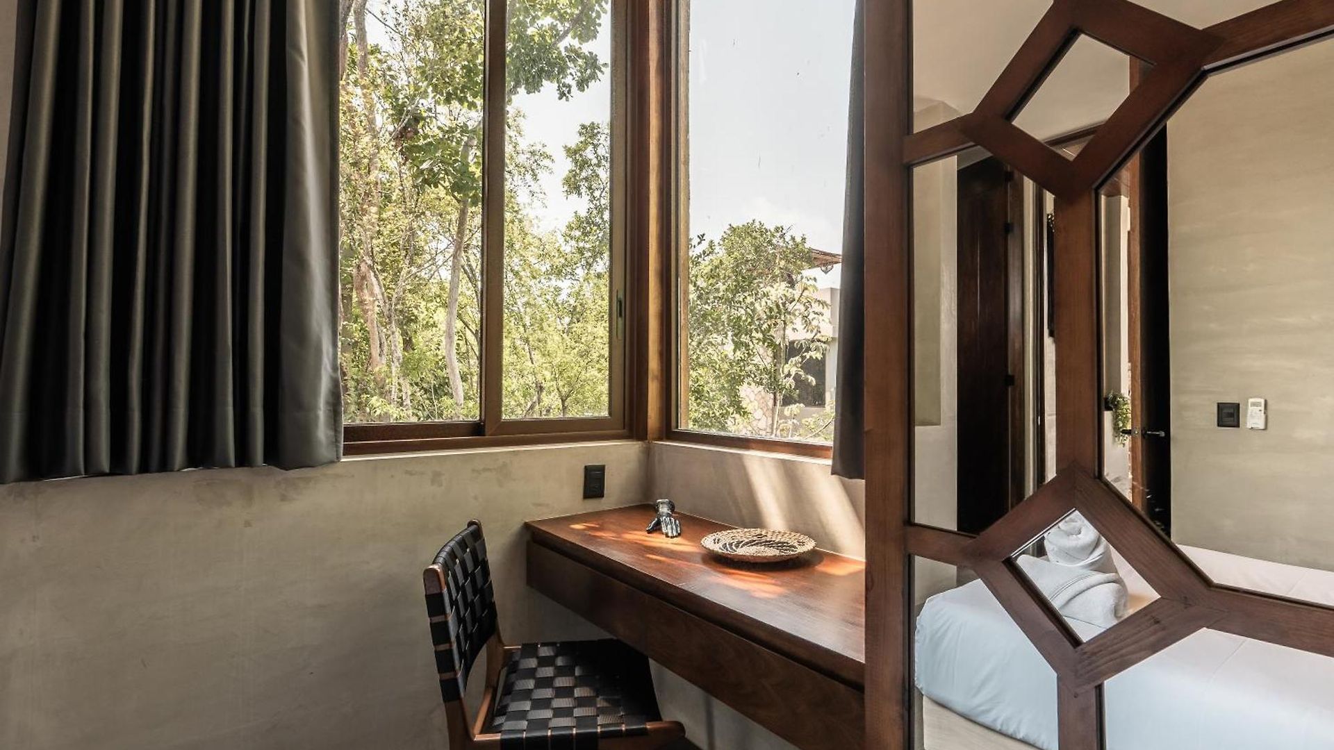 Apartment Siwa Jungle-luxury 2br Retreat With Private Roofto