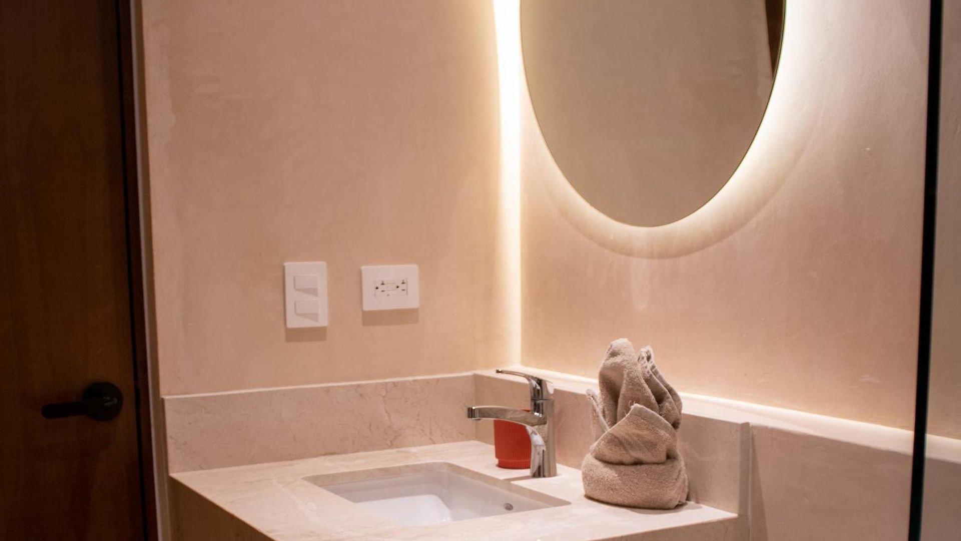 Peregrina 202a 2br Luxury Apartment *