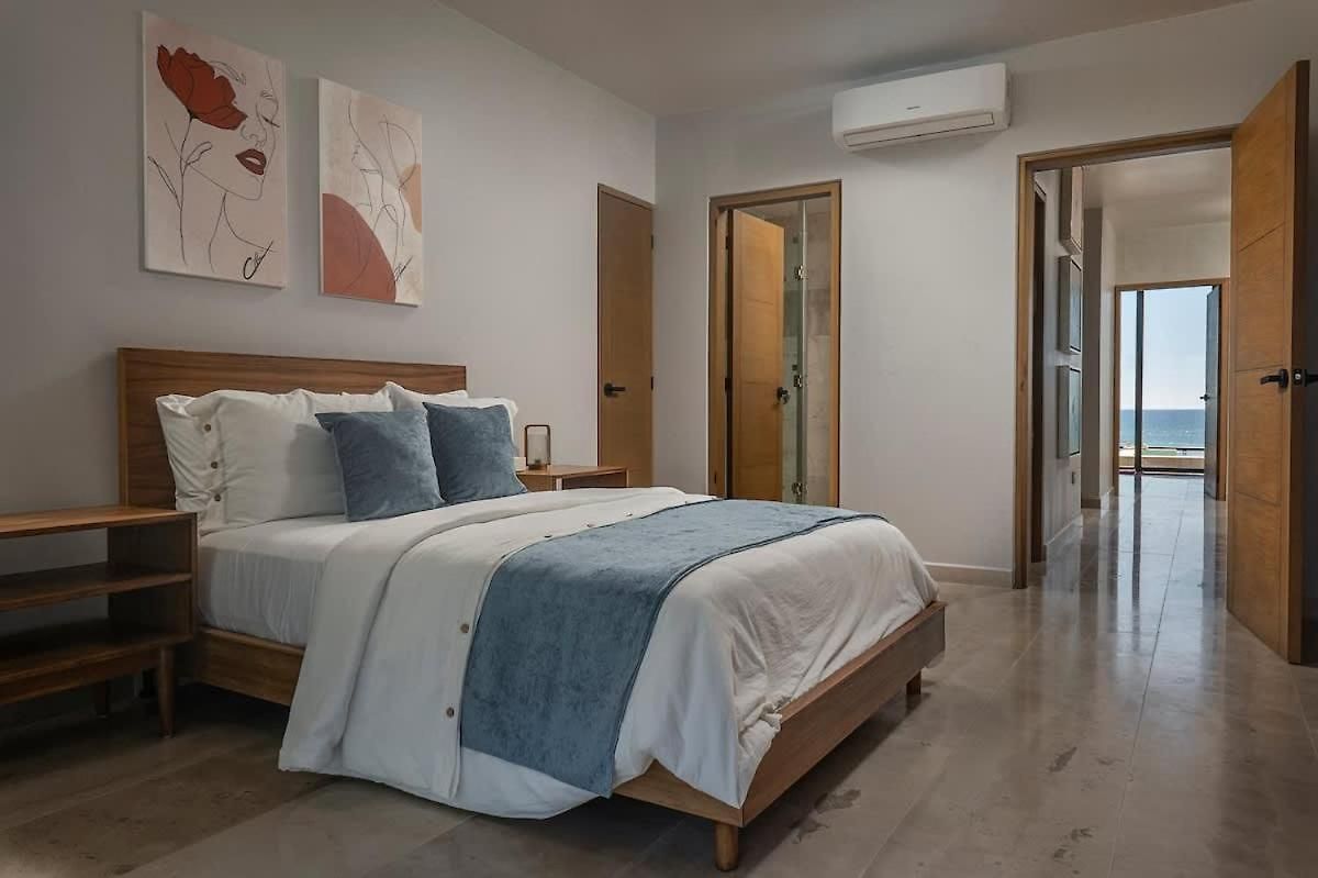 Beachfront 2br Condo, Private Pool & Tankah Bay Tulum