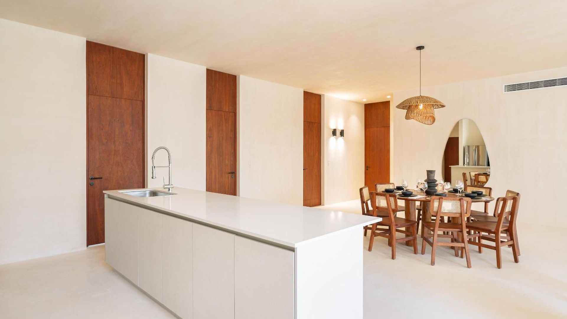 Bt Homes - - De Lujo En La Selva Con Piscina