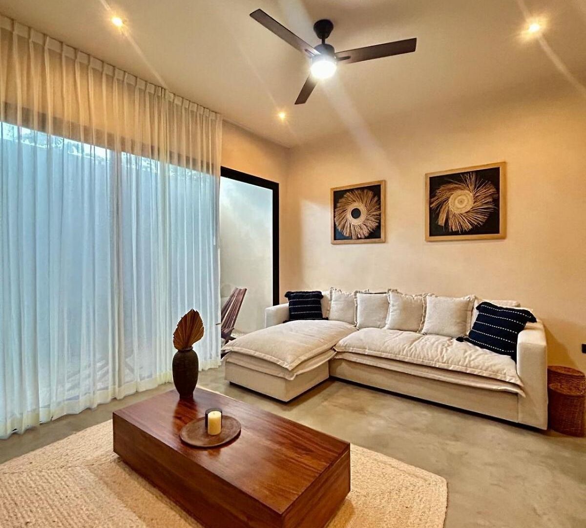 Exclusive Close To Apartment