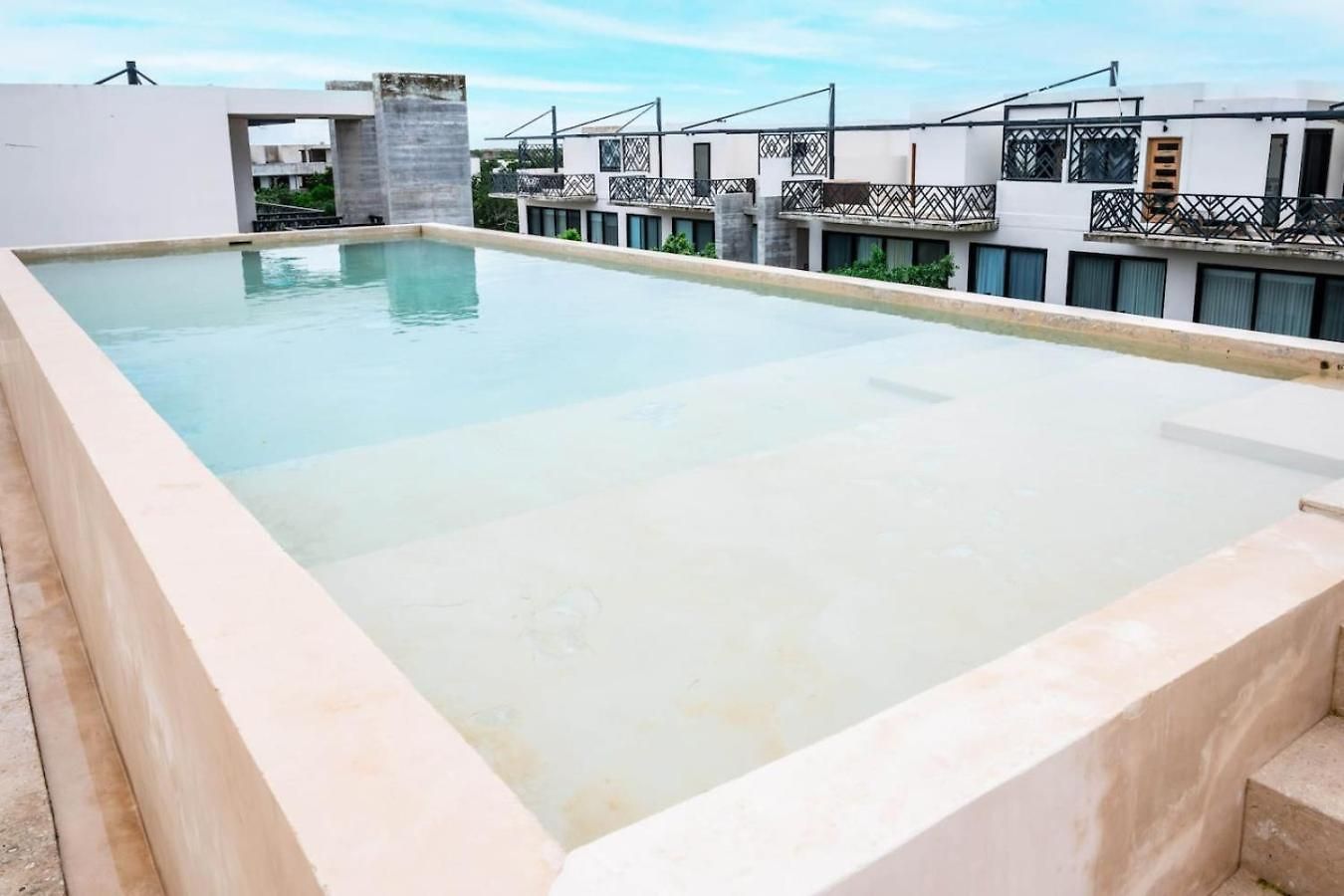 Apartment Retreat Pool Gym & Great Location Tulum
