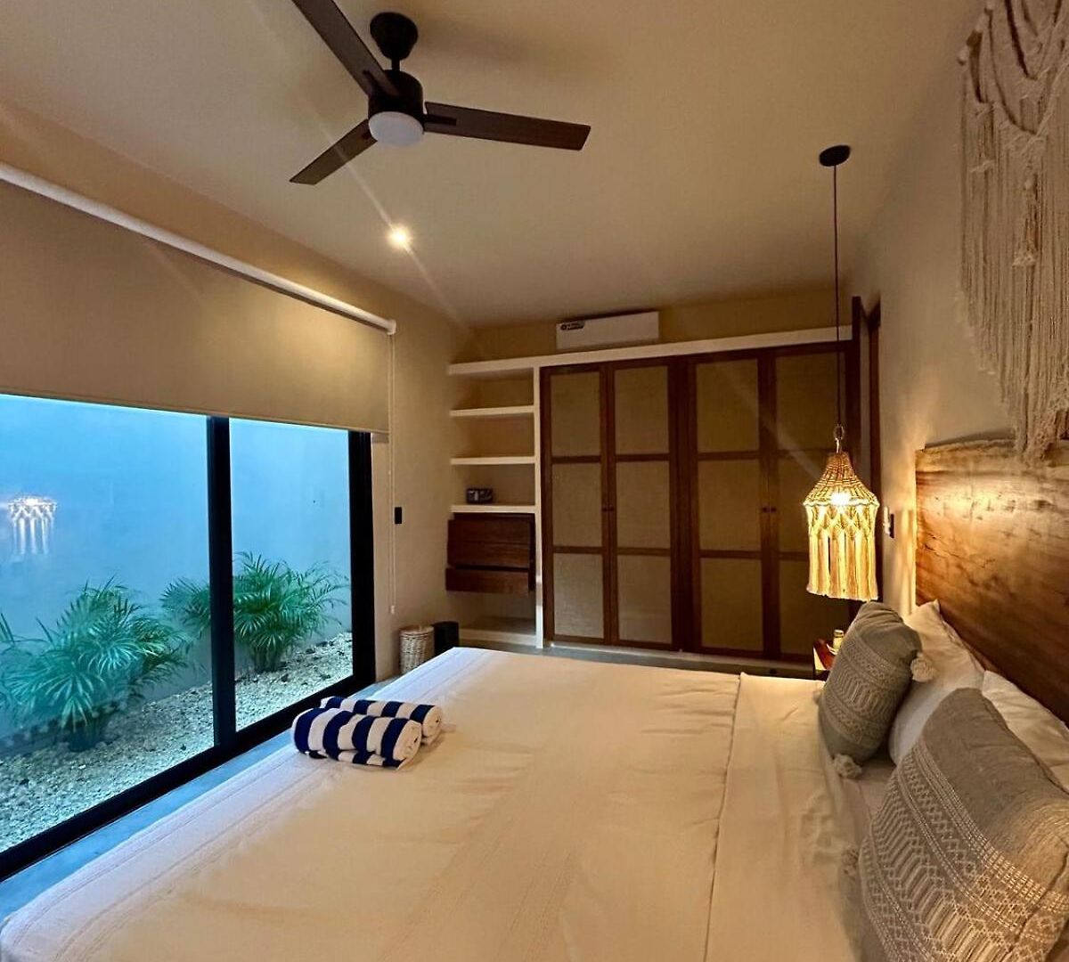 Apartment Exclusive Close To *