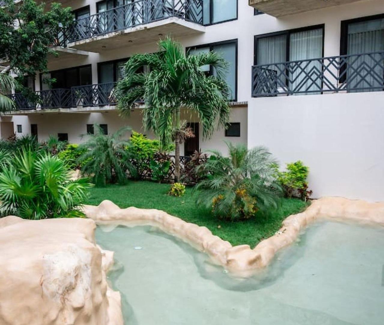 Retreat Pool Gym & Great Location Apartment Tulum
