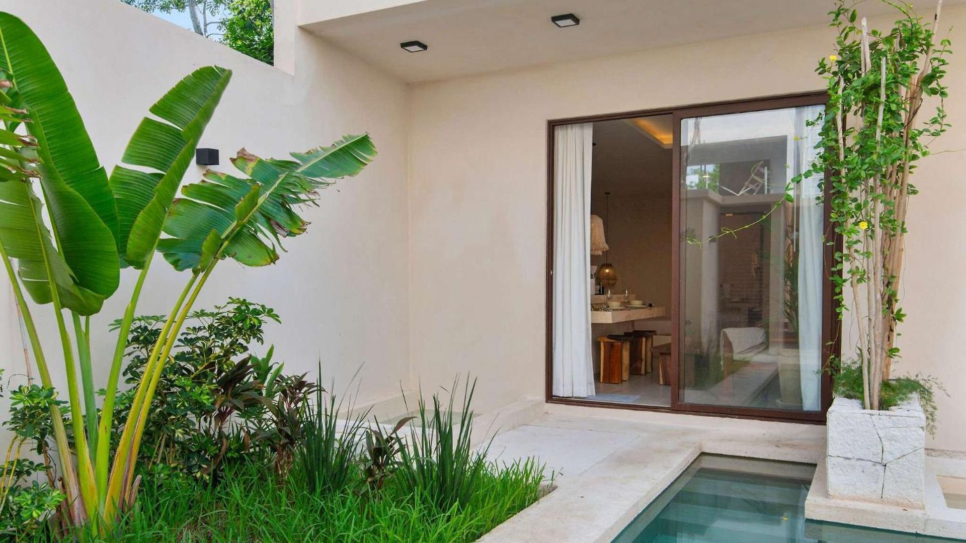Boho With Swim-up Pool - La Veleta