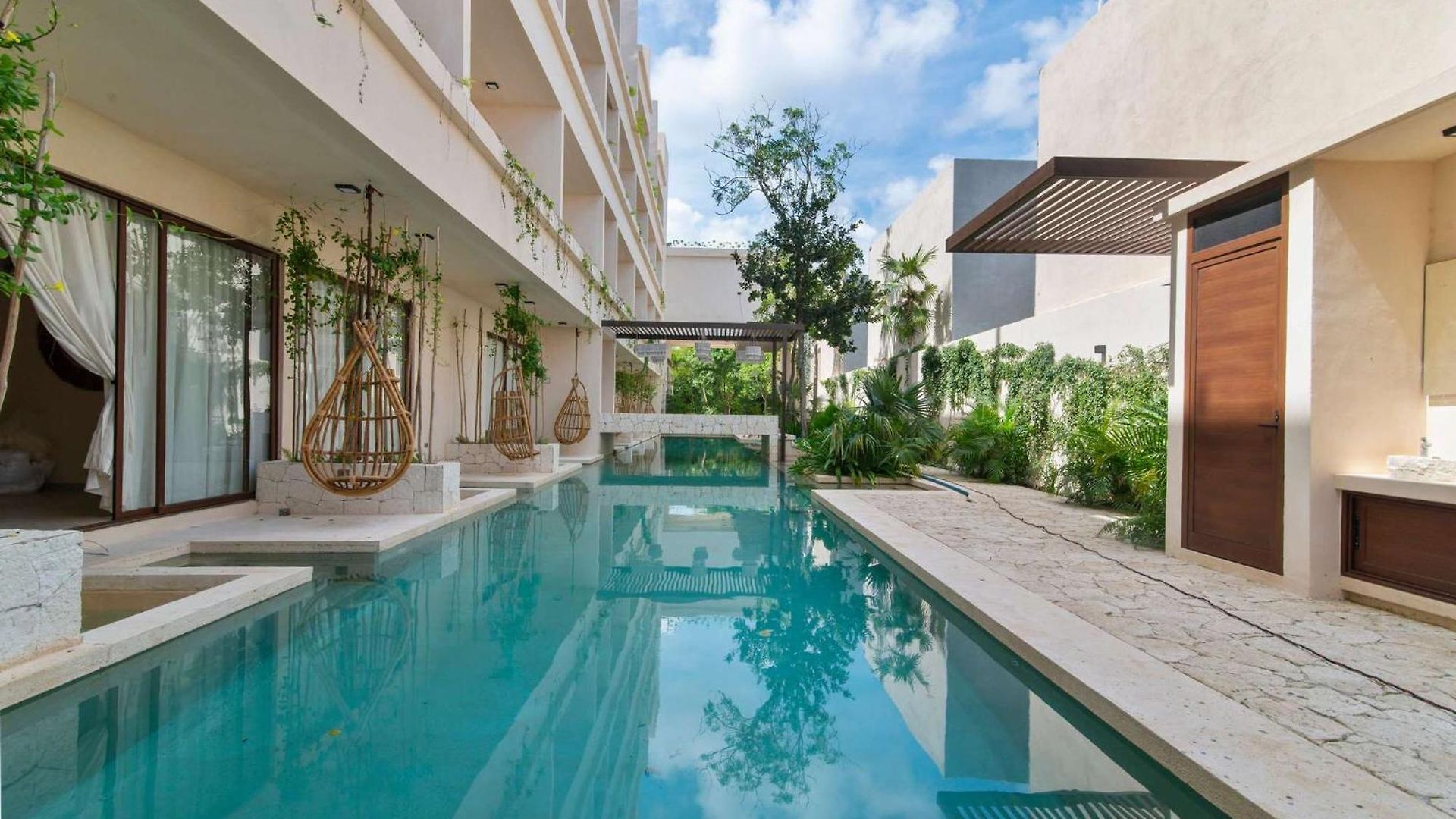 Boho With Swim-up Pool - La Veleta *