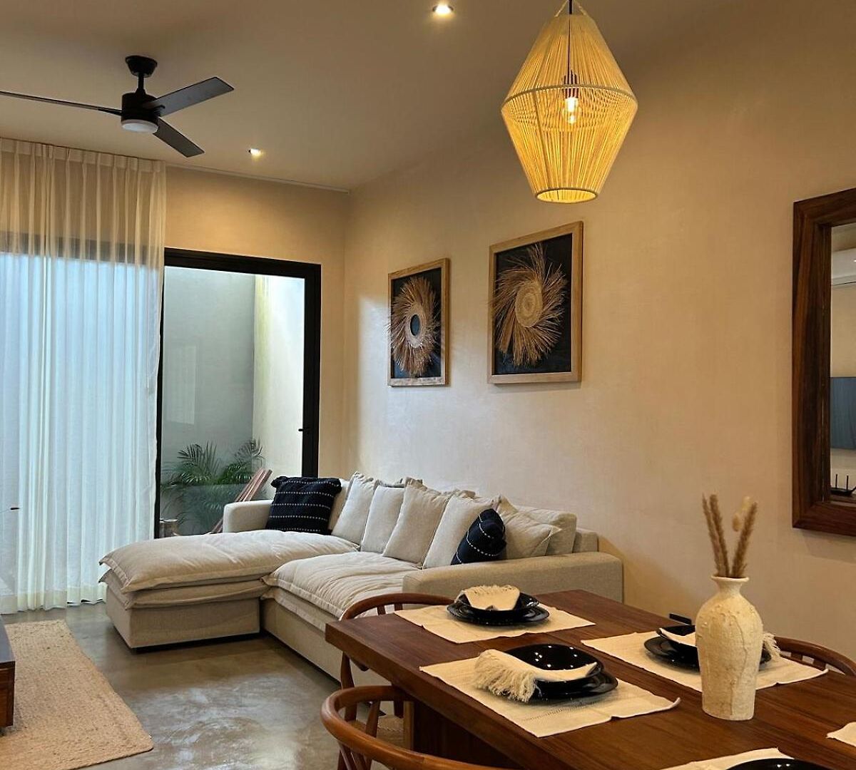 Apartment Exclusive Close To *
